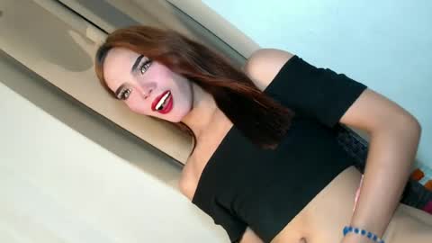 Snapshot of badgirl_jasmine chatting on 06-19-26, 01:59 jasmine online show from 06-19-26, 01:59