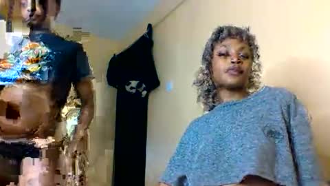 Lily. online show from 10-20-25, 03:01