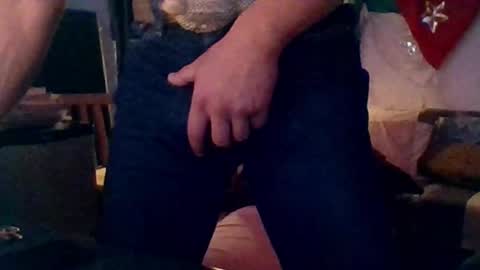 Mexican livin Off the Wall online show from 12-31-24, 02:47