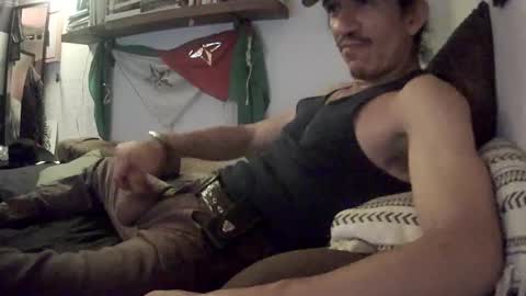 Mexican livin Off the Wall online show from 09-12-25, 04:45