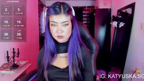 Snapshot of badkatyuska chatting on 01-02-25, 10:33        Please help me to reach 100 thumbs up online show from 01-02-25, 10:33