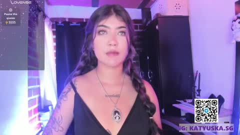 Snapshot of badkatyuska chatting on 03-08-25, 09:29        Please help me to reach 100 thumbs up online show from 03-08-25, 09:29