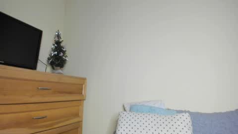 Name online show from 12-10-24, 02:06