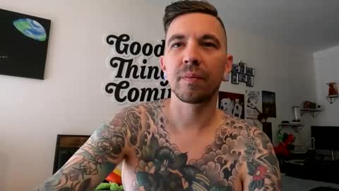 Couple of Bad Rabbits online show from 12-22-24, 06:37