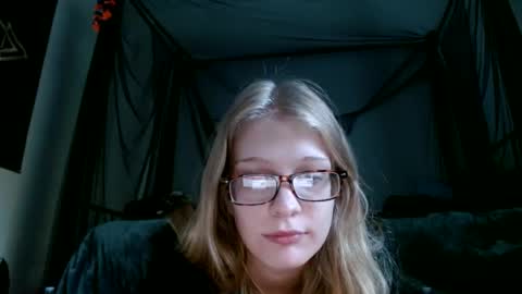 baeblondie online show from 10-13-25, 12:16
