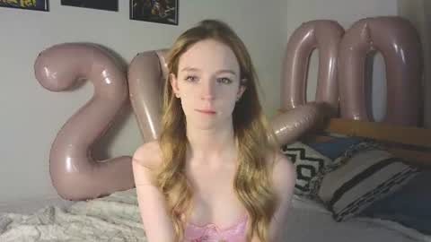 Snapshot of baeyoda chatting on 06-20-26, 04:43 Kate online show from 06-20-26, 04:43