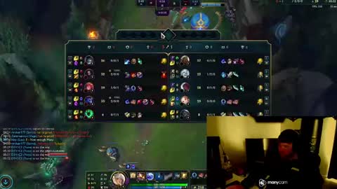 Snapshot of baftez chatting on 12-29-24, 07:17 Baffels online show from 12-29-24, 07:17