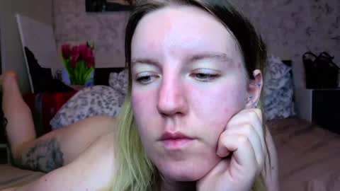 holly online show from 05-03-26, 05:30