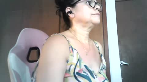 sandra online show from 08-03-26, 02:33