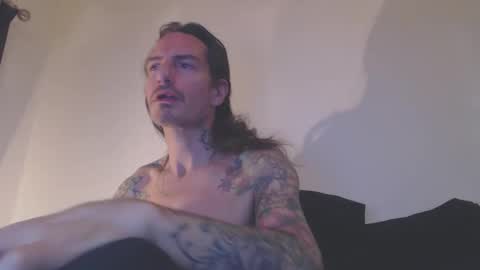 Snapshot of bailey39 chatting on 03-29-26, 01:05 Bailey online show from 03-29-26, 01:05