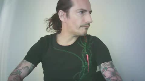 Snapshot of bailey39 chatting on 04-21-26, 06:44 Bailey online show from 04-21-26, 06:44