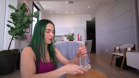 Snapshot of bailey_eilish chatting on 02-22-25, 01:46 Bailey online show from 02-22-25, 01:46