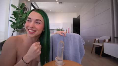 Snapshot of bailey_eilish chatting on 02-28-25, 01:47 Bailey online show from 02-28-25, 01:47