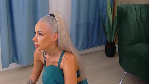 bailey_rush online show from 10-14-25, 02:40