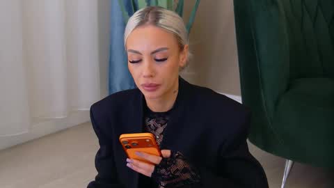 bailey_rush online show from 12-18-25, 08:26