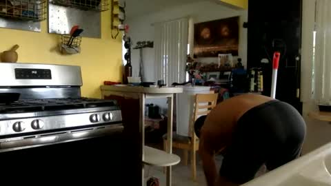 Snapshot of baileyballshere chatting on 11-27-25, 08:44 baileyballshere online show from 11-27-25, 08:44