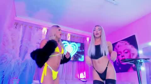 Snapshot of baironstrongboy chatting on 12-03-24, 01:21 baironstrongboy online show from 12-03-24, 01:21