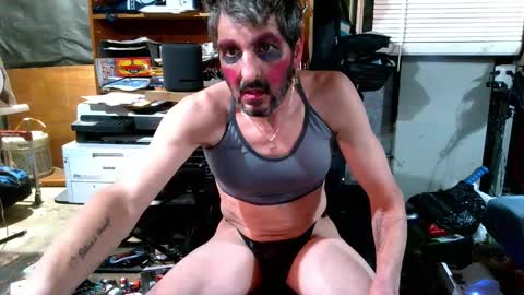 Snapshot of balddickstroking chatting on 10-18-25, 11:11 balddickstroking online show from 10-18-25, 11:11