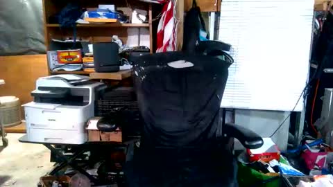 Snapshot of balddickstroking chatting on 11-22-25, 04:11 balddickstroking online show from 11-22-25, 04:11