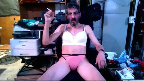 Snapshot of balddickstroking chatting on 12-16-25, 02:22 balddickstroking online show from 12-16-25, 02:22