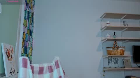 Kira online show from 11-30-25, 01:48