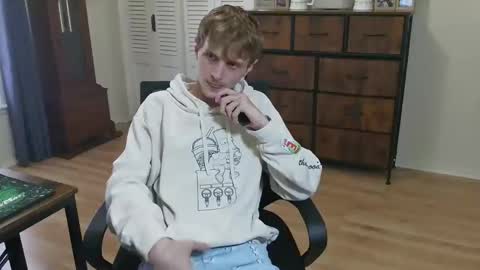 Snapshot of bambam1400 chatting on 09-29-25, 06:13 bambam1400 online show from 09-29-25, 06:13