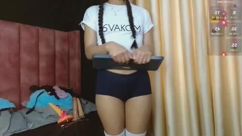 Snapshot of bambi__angels chatting on 09-26-25, 08:46 Arianna online show from 09-26-25, 08:46