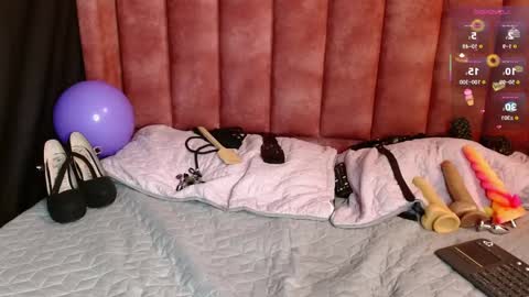 Arianna   online show from 02-06-26, 03:15