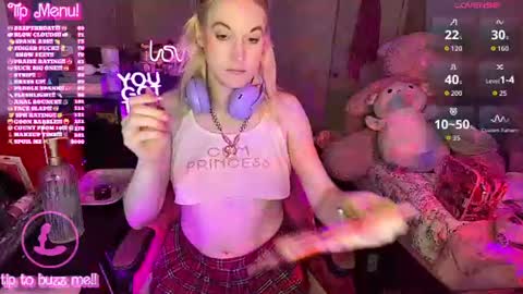 Snapshot of bambibimbosparkles chatting on 06-27-26, 04:28 Bambi Sparkles TS online show from 06-27-26, 04:28