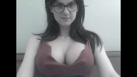 Snapshot of bambilovets1 chatting on 01-29-25, 01:48 Bambi online show from 01-29-25, 01:48