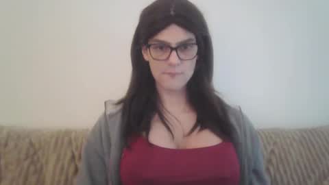 Bambi online show from 05-25-26, 06:36