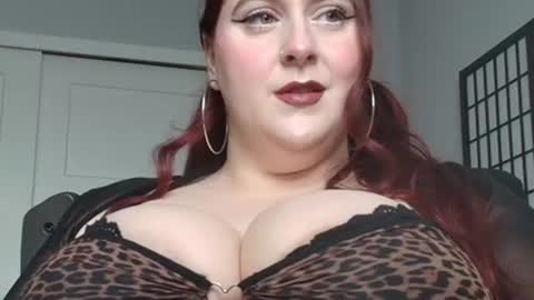 Snapshot of bambixxlynn chatting on 07-11-26, 10:44 bambixxlynn online show from 07-11-26, 10:44