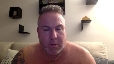 banana5289 online show from 12-17-24, 09:27