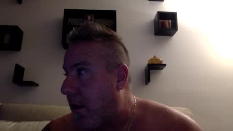 banana5289 online show from 12-25-24, 01:31