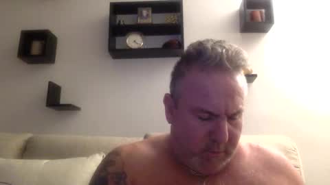 banana5289 online show from 12-30-24, 09:19