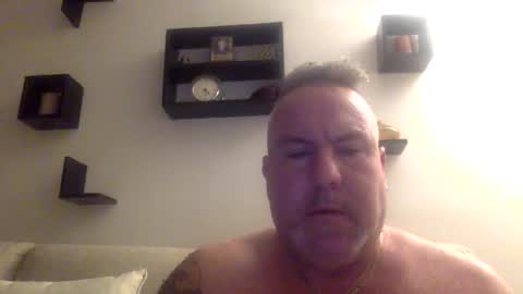 banana5289 online show from 01-01-25, 09:28