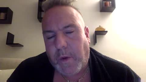 banana5289 online show from 01-04-25, 07:03