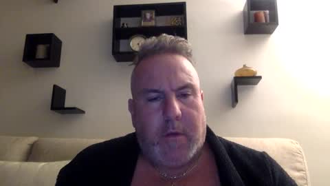 banana5289 online show from 01-04-25, 10:05