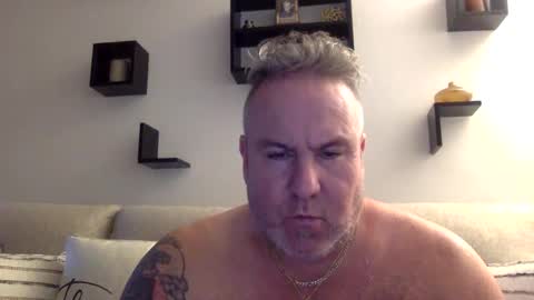 banana5289 online show from 01-10-25, 08:04