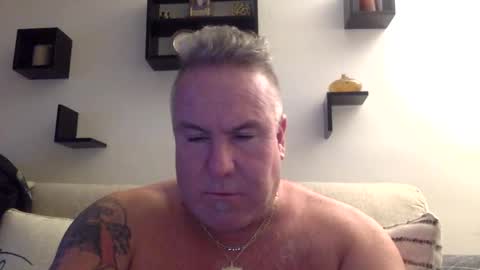 banana5289 online show from 01-14-25, 02:08