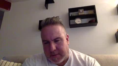 banana5289 online show from 02-05-25, 08:14