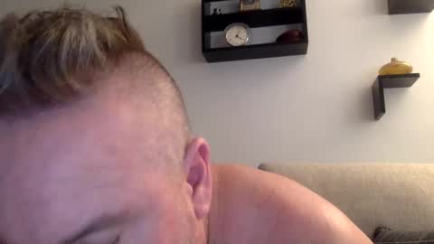 banana5289 online show from 02-27-25, 09:04