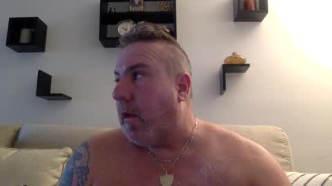 banana5289 online show from 03-08-25, 03:02