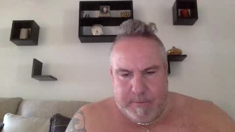 banana5289 online show from 05-07-26, 12:43