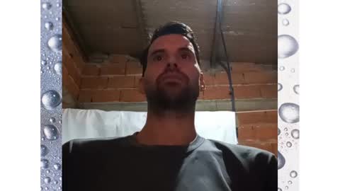 Snapshot of banana_argen_15 chatting on 12-16-24, 01:31 Ezequiel online show from 12-16-24, 01:31