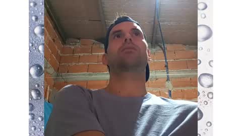 Snapshot of banana_argen_15 chatting on 01-18-25, 02:03 Ezequiel online show from 01-18-25, 02:03