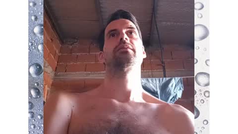 Snapshot of banana_argen_15 chatting on 01-22-25, 08:49 Ezequiel online show from 01-22-25, 08:49