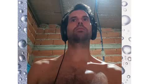 Snapshot of banana_argen_15 chatting on 01-24-25, 01:56 Ezequiel online show from 01-24-25, 01:56