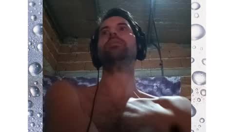 Snapshot of banana_argen_15 chatting on 01-26-25, 11:18 Ezequiel online show from 01-26-25, 11:18
