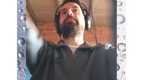 Snapshot of banana_argen_15 chatting on 02-18-25, 04:48 Ezequiel online show from 02-18-25, 04:48